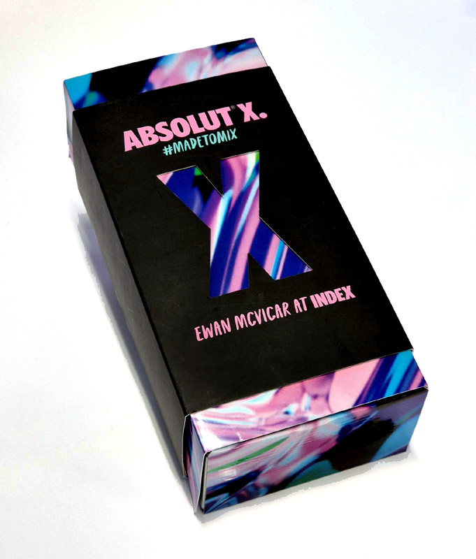 Absolut X box closed
